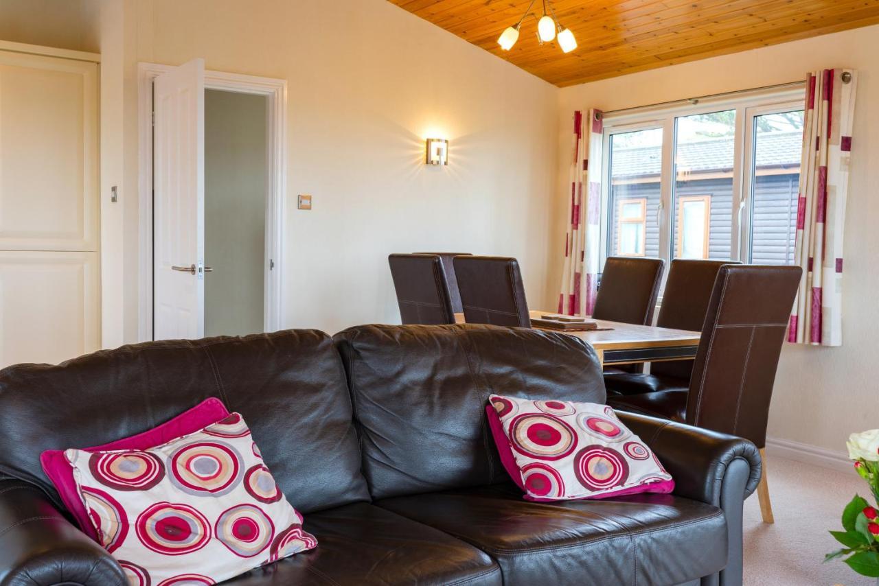 Finest Retreats - Whitsand Bay Lodge Torpoint Extérieur photo