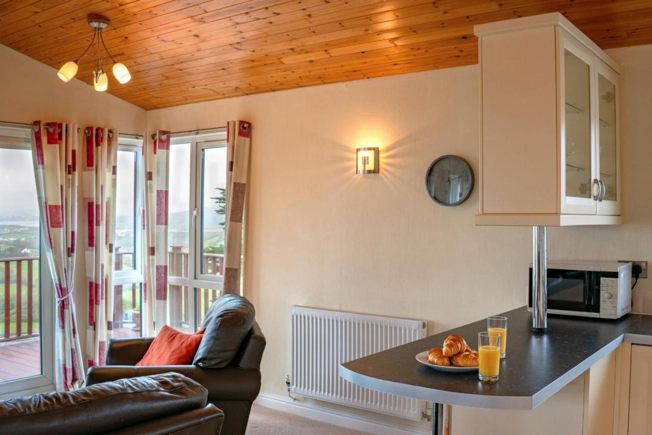 Finest Retreats - Whitsand Bay Lodge Torpoint Extérieur photo
