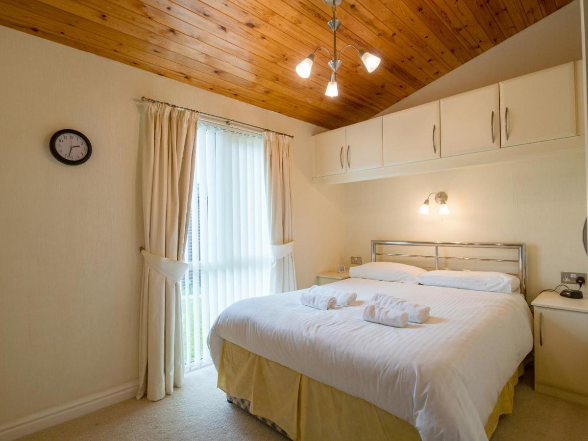 Finest Retreats - Whitsand Bay Lodge Torpoint Extérieur photo